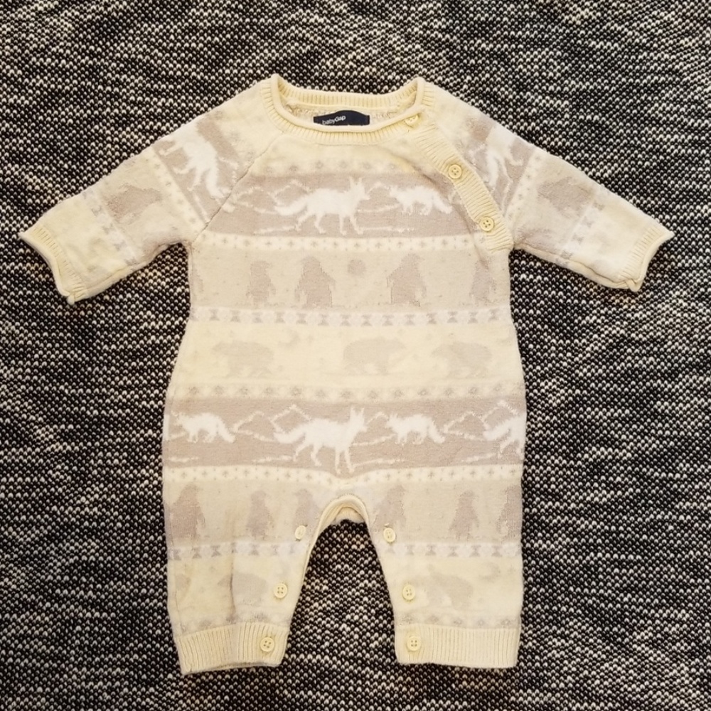 babyGap sweater one piece.  Size newborn.